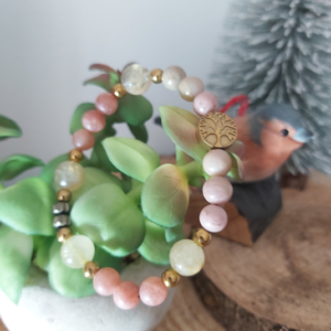 Collier en pierres naturelles pour apporter joie et dynamisme.