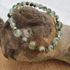 Bracelet en pierres naturelles.